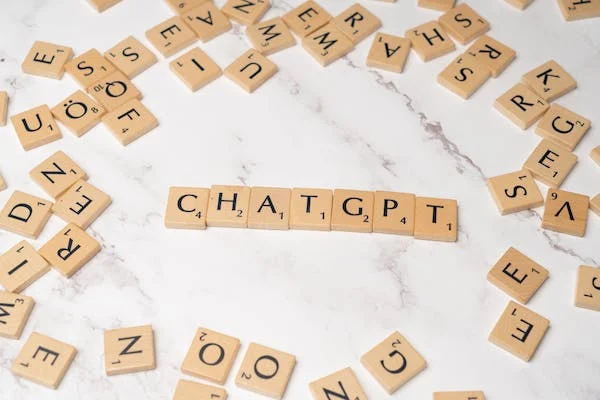 Les utilisations de ChatGPT dans la communication écrite.